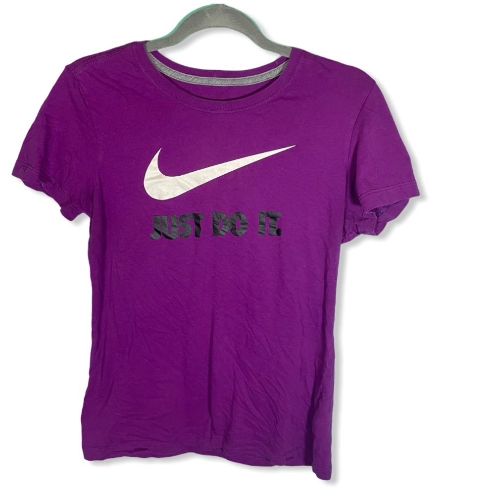Nike Slim Fit Short Sleeve Top